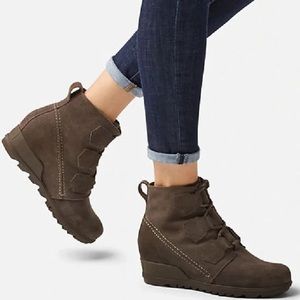 New SOREL Evie Lace up Wedge Ankle Bootie